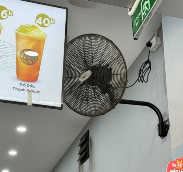 Quạt công nghiệp treo tường 650 Superlite Max SLW 650 41 Quạt công nghiệp treo tường 650