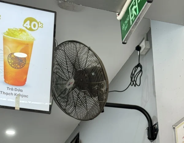 Quạt công nghiệp treo tường Superlite Max SLW 750 37 Quạt công nghiệp treo tường Superlite Max SLW 750